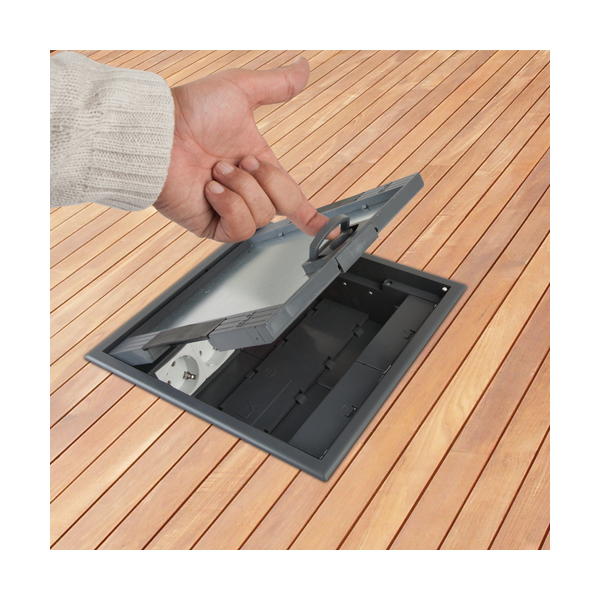 Doza de pardoseala in carcasa plastic - DLX - 4